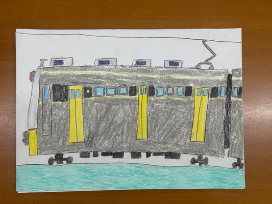 シルバーの電車 [作者:牧野裕助]